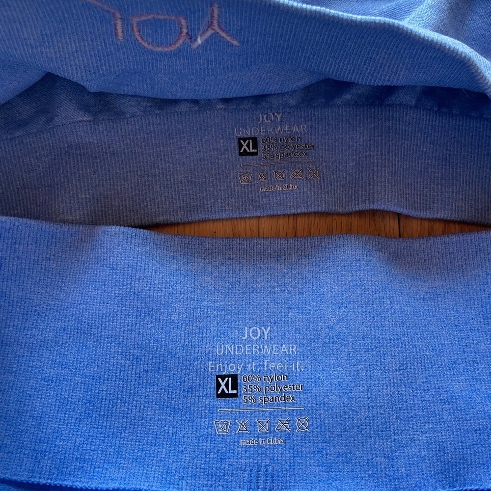 Two lounge/activewear sets - Picture 5 of 5